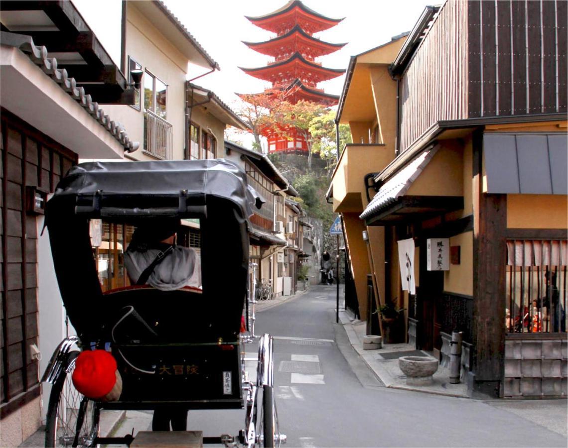 Отель Miyajima Shiro Хацукаити Экстерьер фото